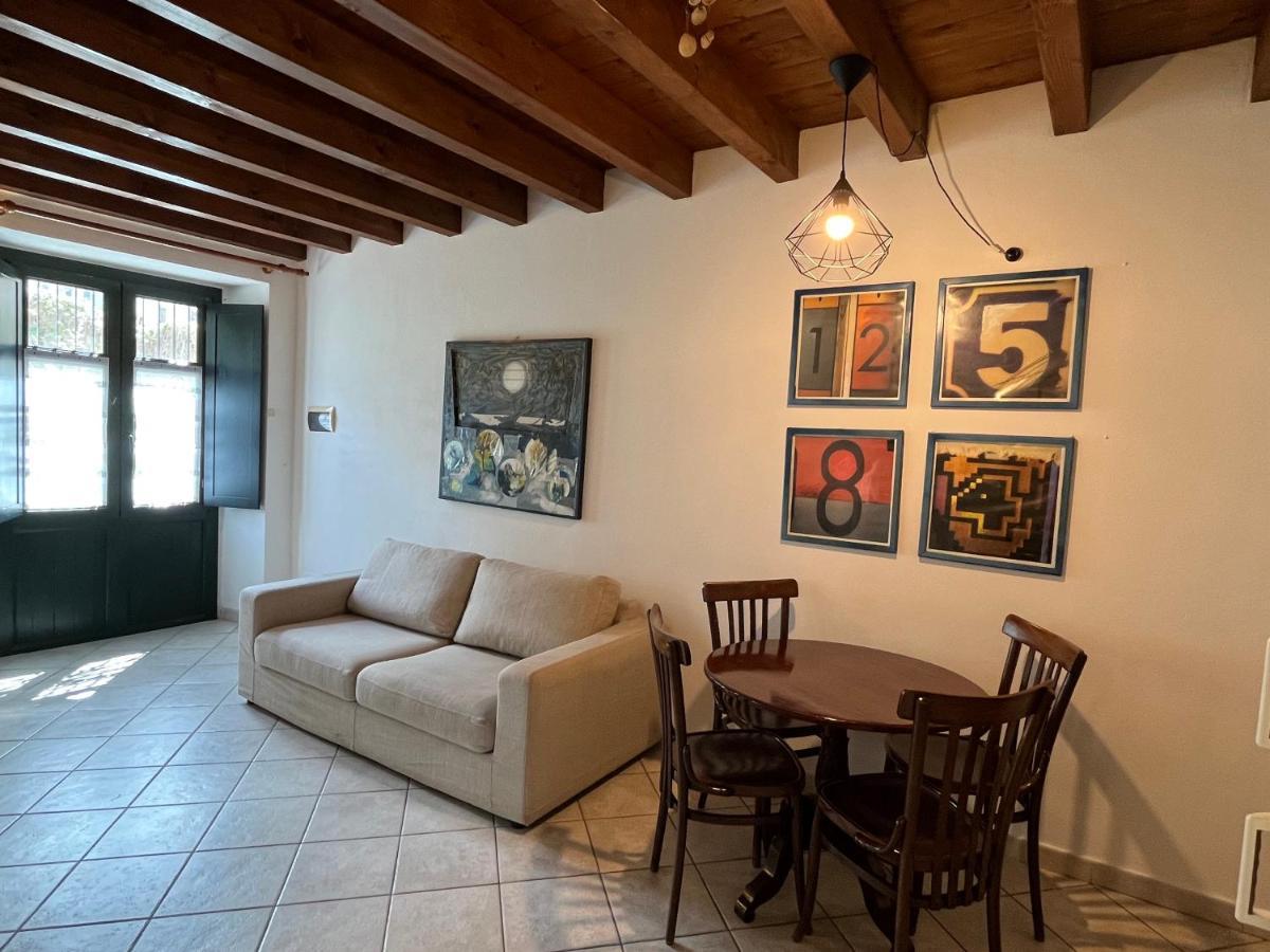 La Casa Gialla Cagliari Exterior foto