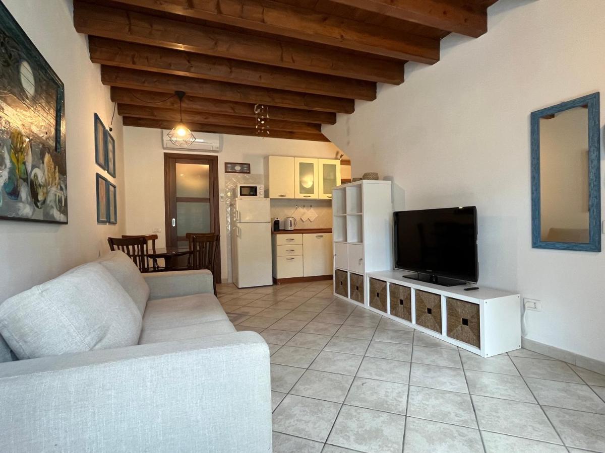 La Casa Gialla Cagliari Exterior foto